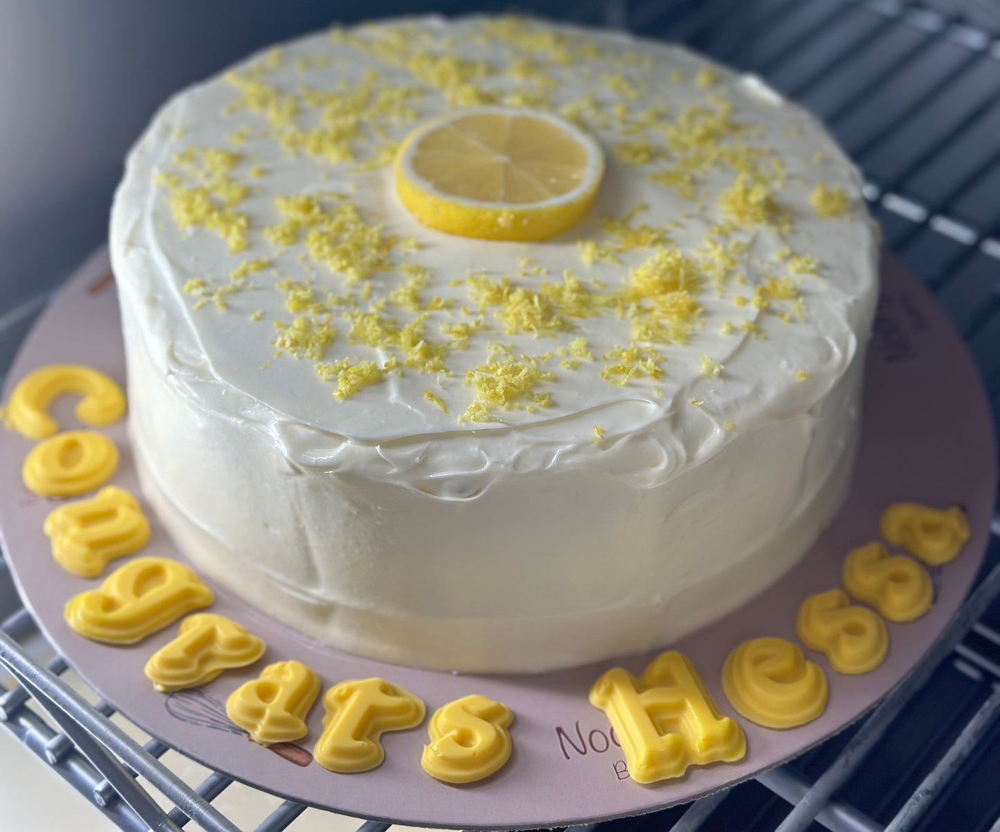 Classic Cakes with Personalized Message